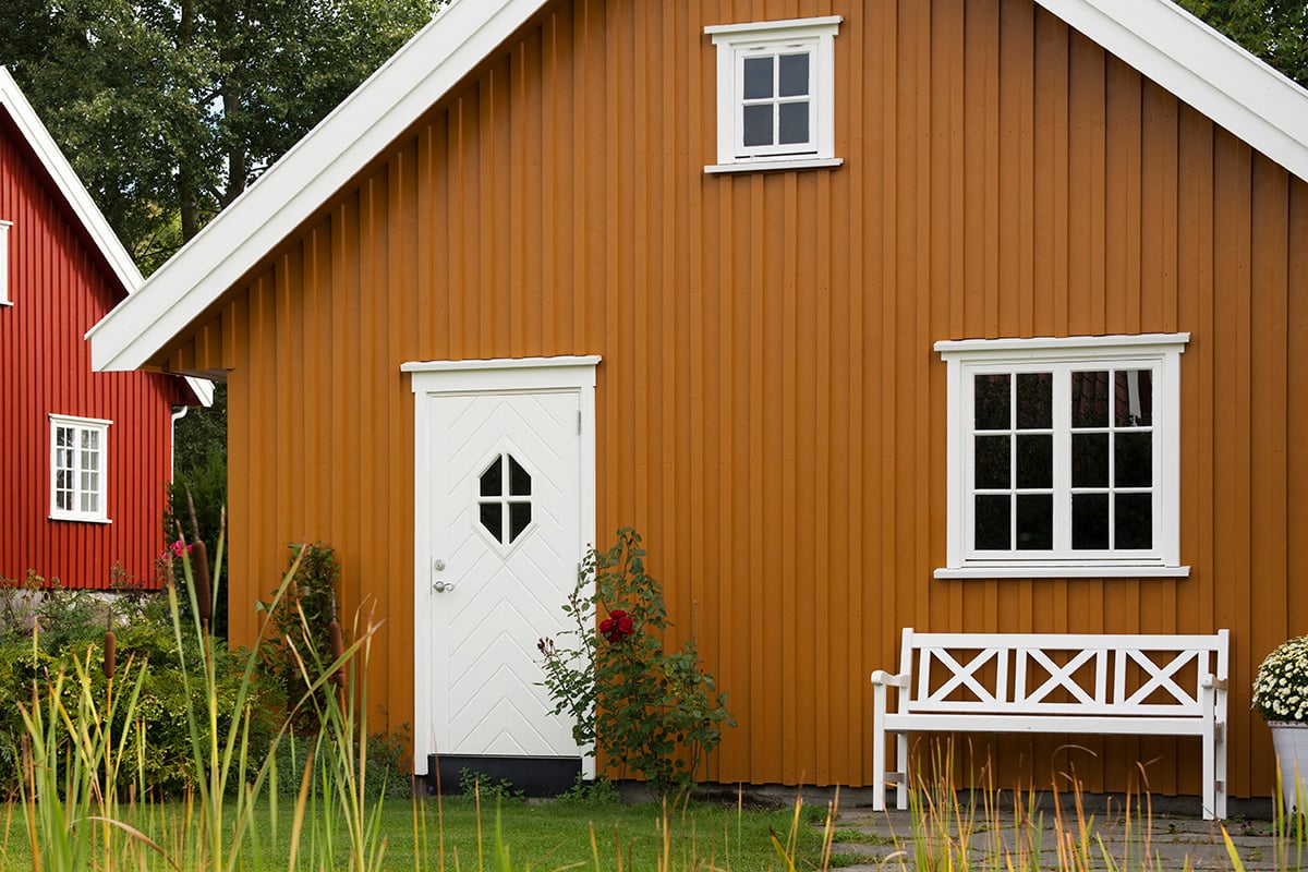 Moelven Rektangulær med smale overliggere Jotun 0152 Staverngul AB.jpg
