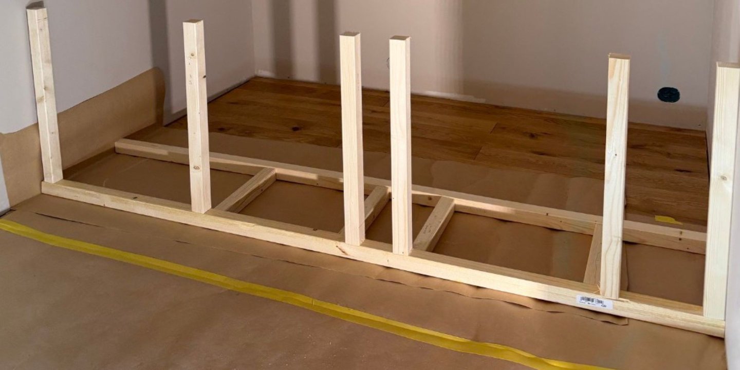 Lekter ligger klart for å støtte opp skuffer.