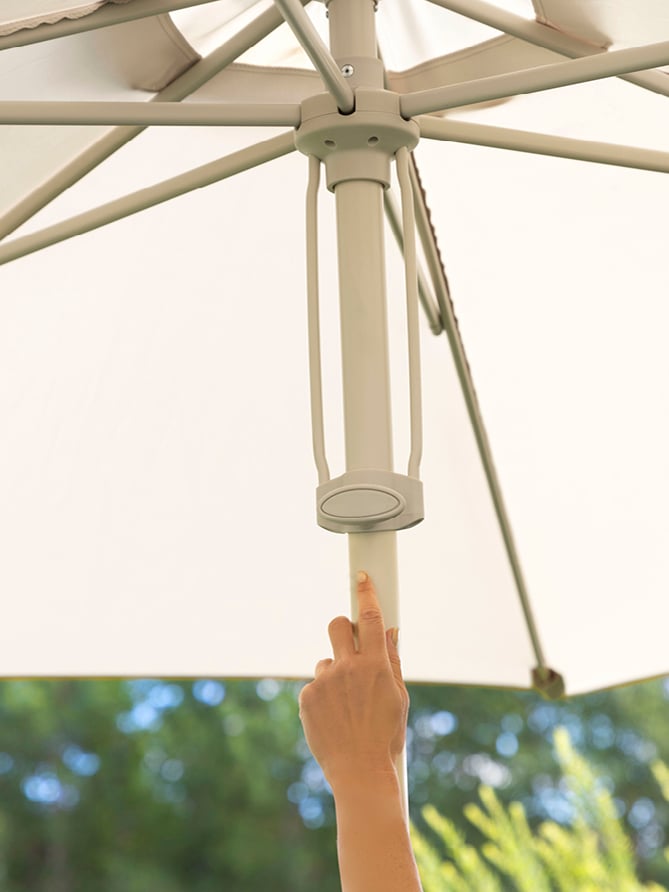 Detaljbilde av undersiden av Bohem Jenny parasoll.