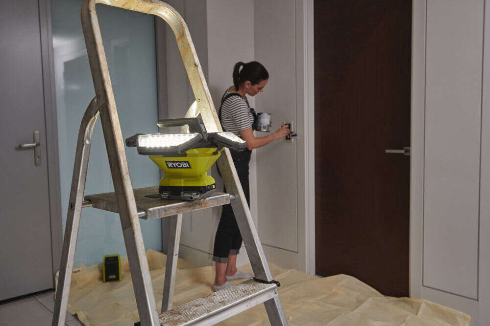 Ryobi R18L360 ONE+ 360° arbeidslys u/batteri