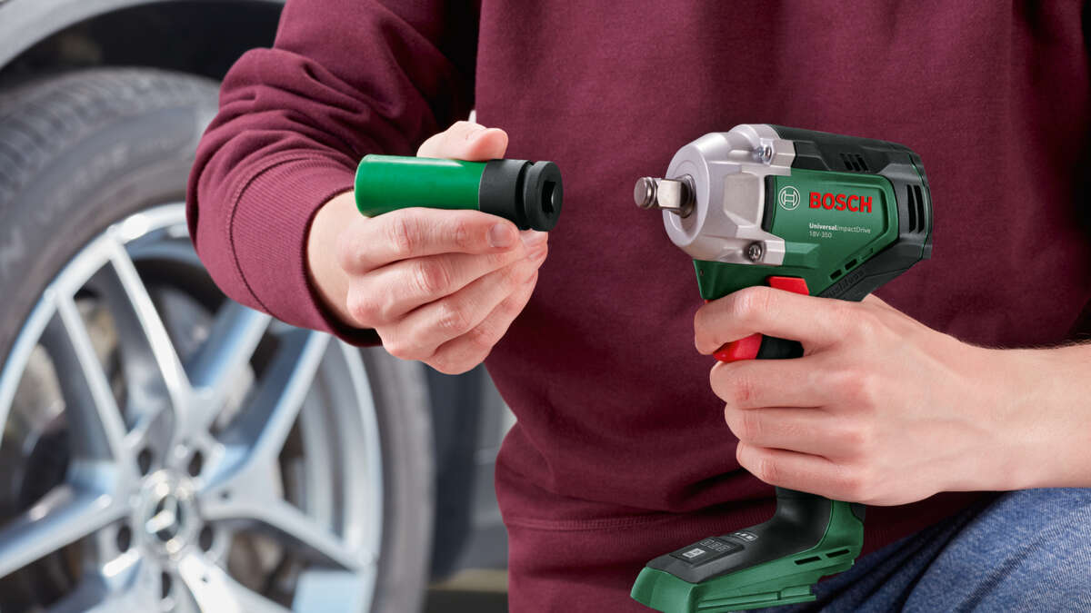 Bosch UniversalImpactDrive 18V-350 muttertrekker u/batteri