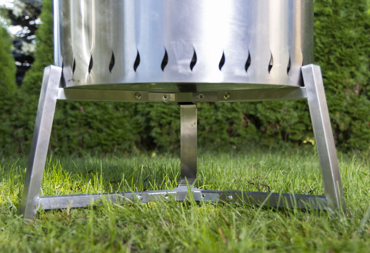 FCC Volcano justerbart stativ til båltønne