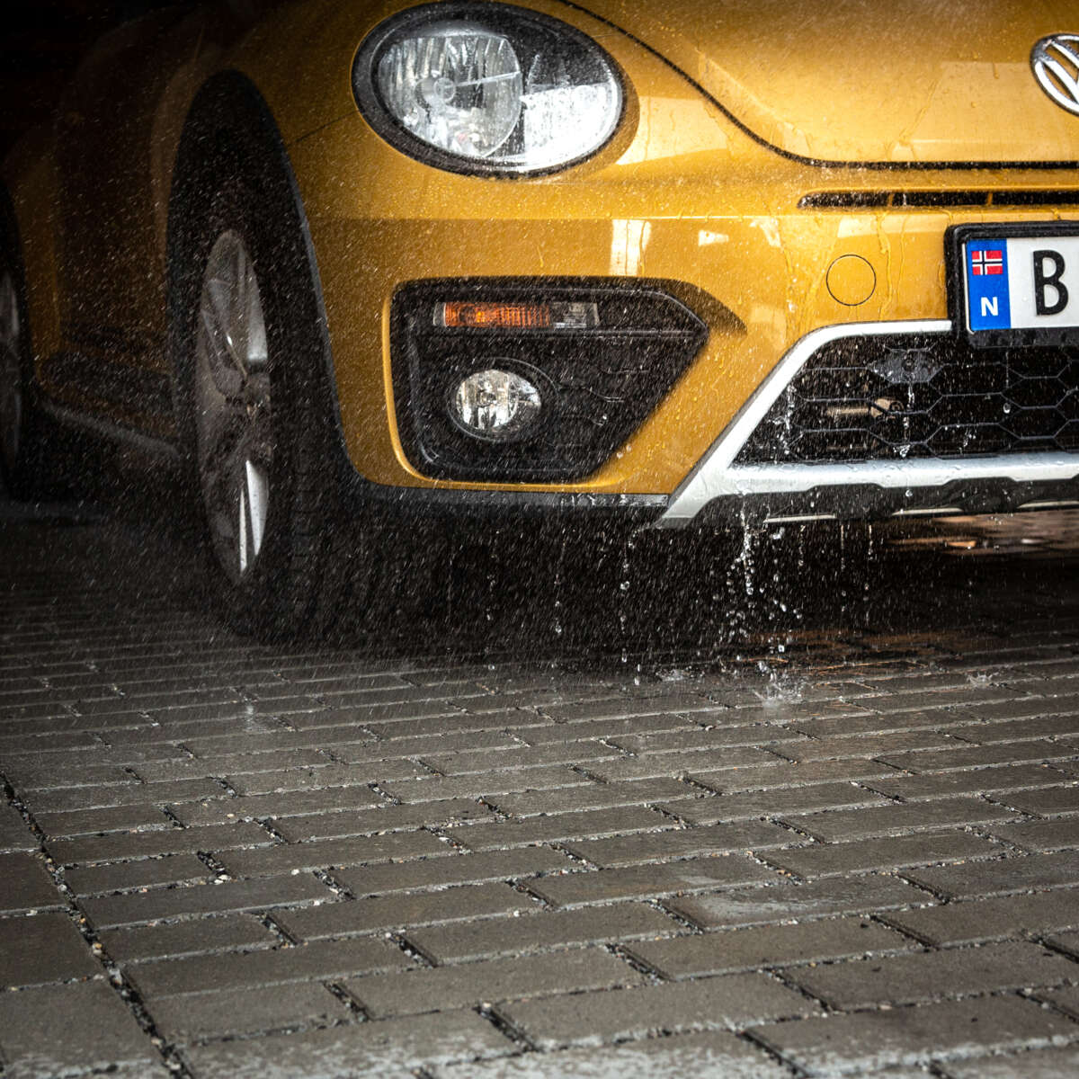 Asak Arena Dren belegningsstein