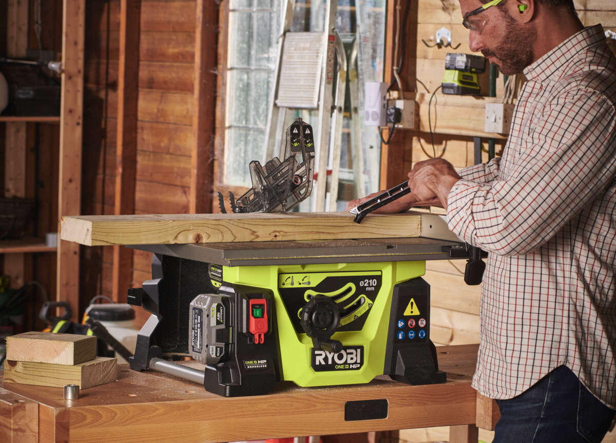 Ryobi One+ HP RTBS18X-0 18V bordsag u/batteri