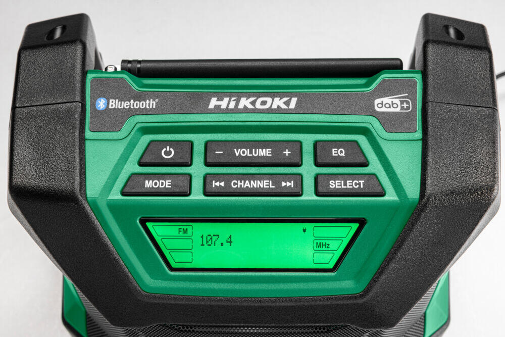 Hikoki UR18DA radio