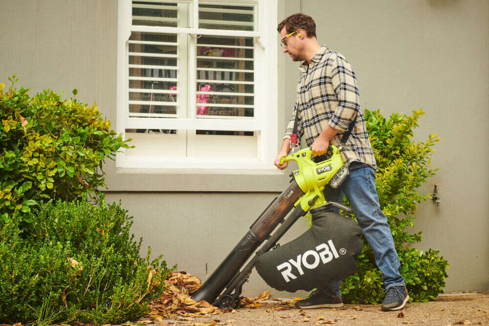 Ryobi RY18BVXA-0 18V hagerydder u/batteri