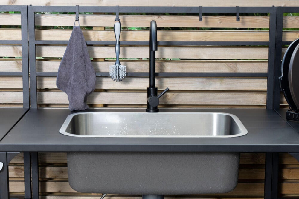 FCC utekjøkken modul 5 hylleseksjon m/vask og kran