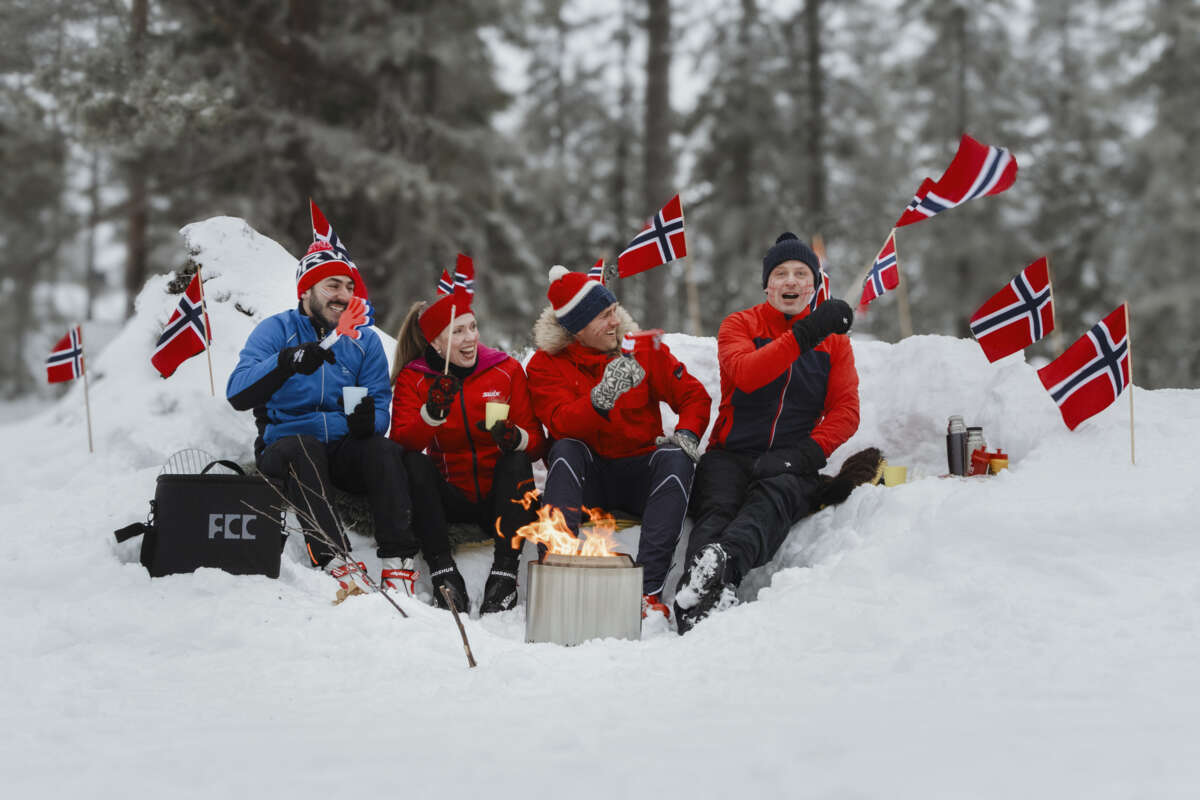 FCC Volcano Camper båltønne m/tilbehør