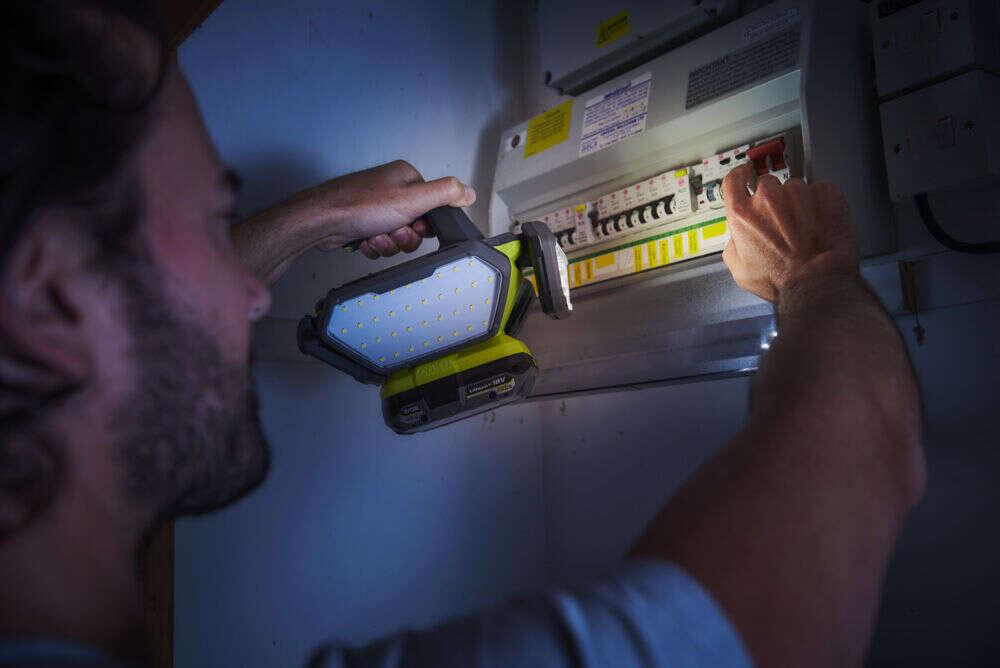 Ryobi R18L360 ONE+ 360° arbeidslys u/batteri