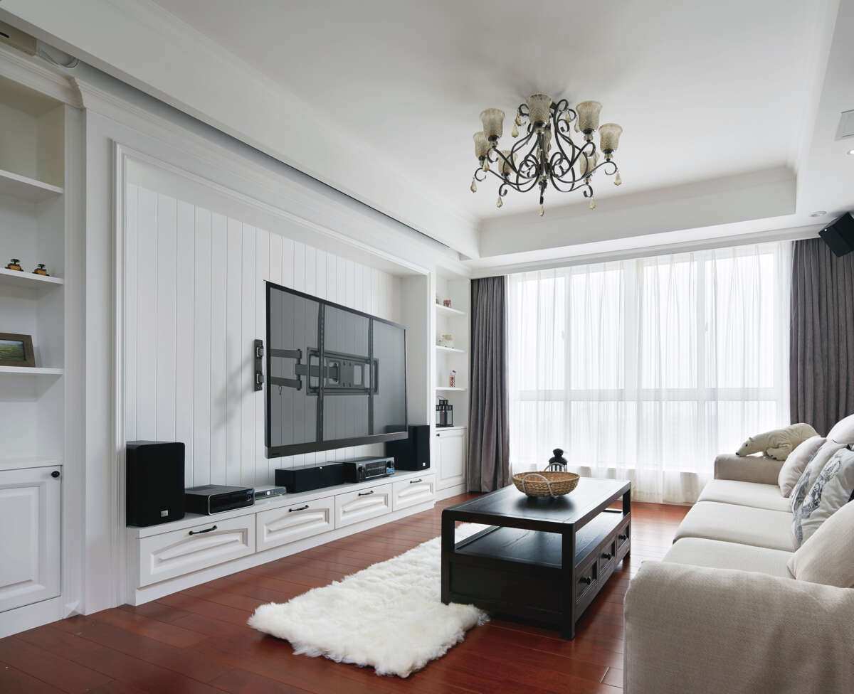 HOME It® TV-feste 37-70" uttrekkbar/vippbar