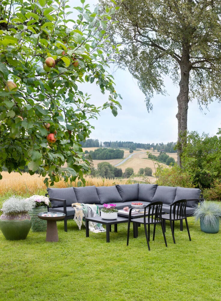 Røst hjørnegruppe sort og mørk grå impregnerte putetrekk