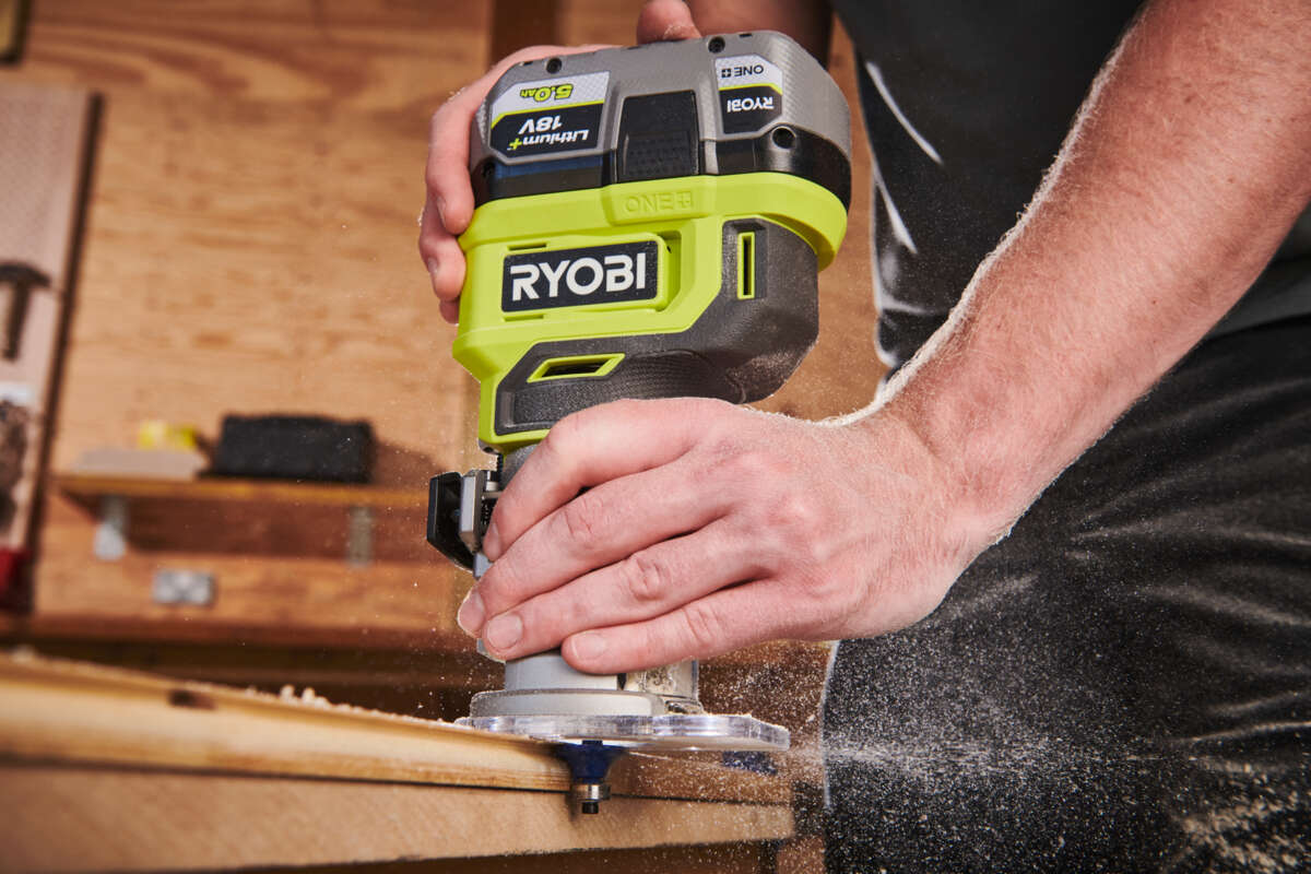 Ryobi ONE+ RTR18-0 overfreser u/batteri