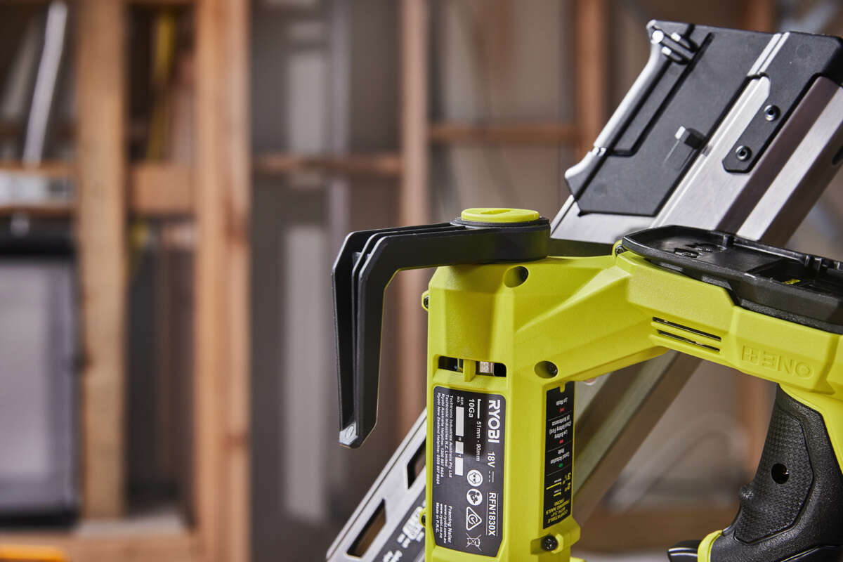 Ryobi ONE+ HP RFN1834X-0 spikerpistol u/batteri