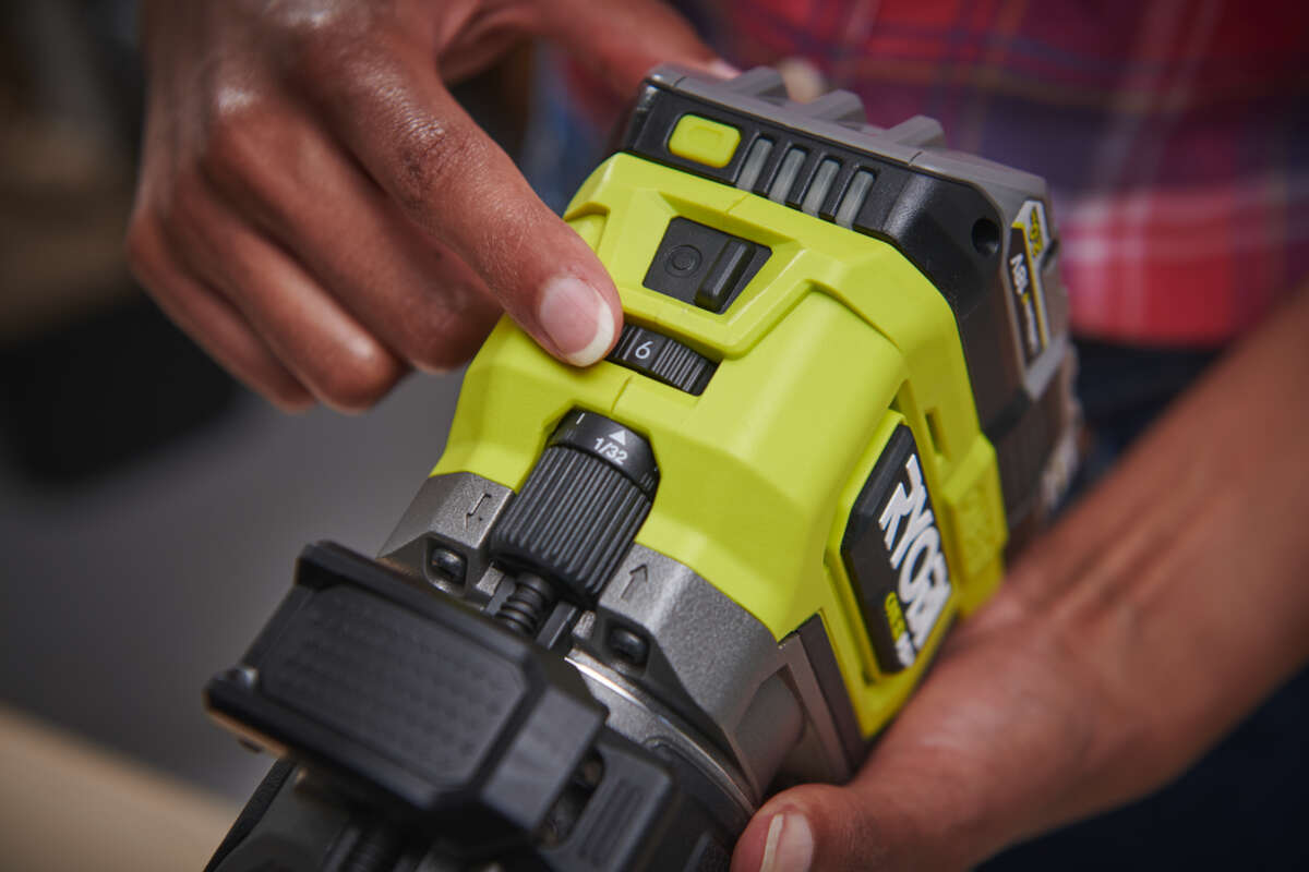 Ryobi ONE+ HP RTR18C-0 overfreser u/batteri