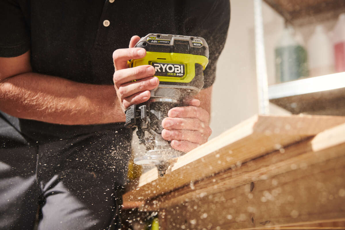 Ryobi ONE+ HP RTR18C-0 overfreser u/batteri