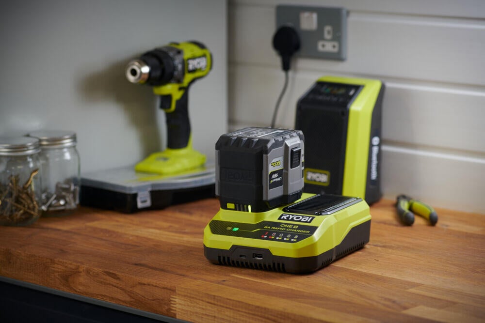 Ryobi RC18180 ONE+ hurtiglader