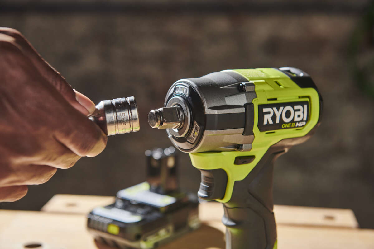 Ryobi ONE+ HP RIW18C-0 muttertrekker u/batteri