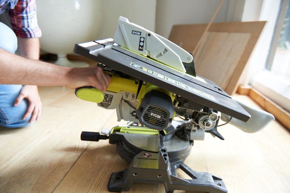 Ryobi RTMS1800-G 1800W bord/gjærsag