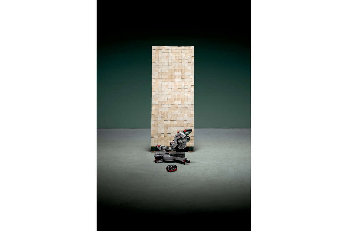 Metabo KGS 18 LTX BL 216 kapp- og gjæringssag m/batteri