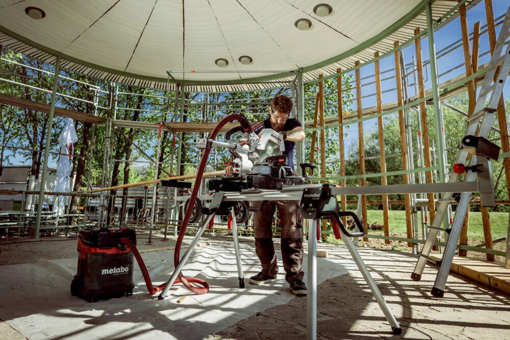 Metabo KGS 18 LTX BL 254 kapp- og gjæringssag m/batteri