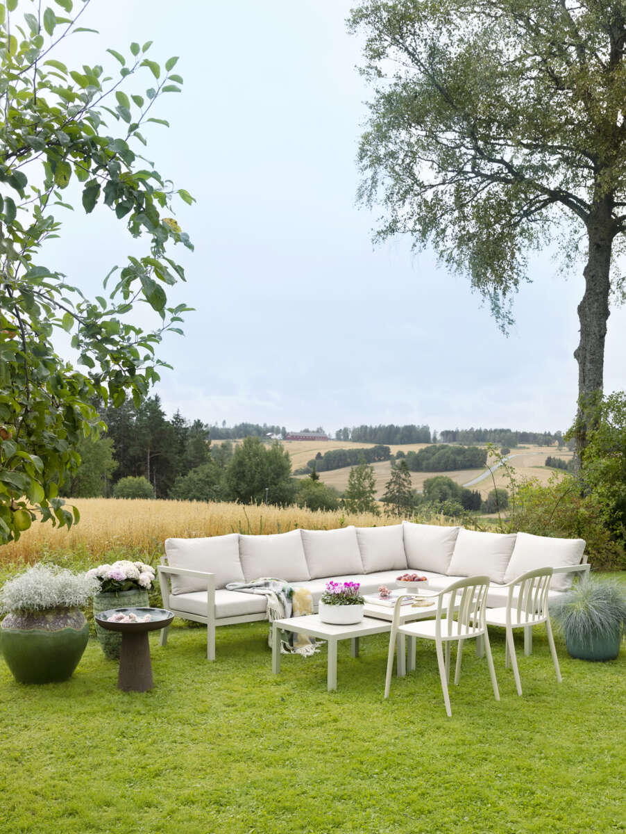 Røst hjørnegruppe kalk og beige impregnerte trekk