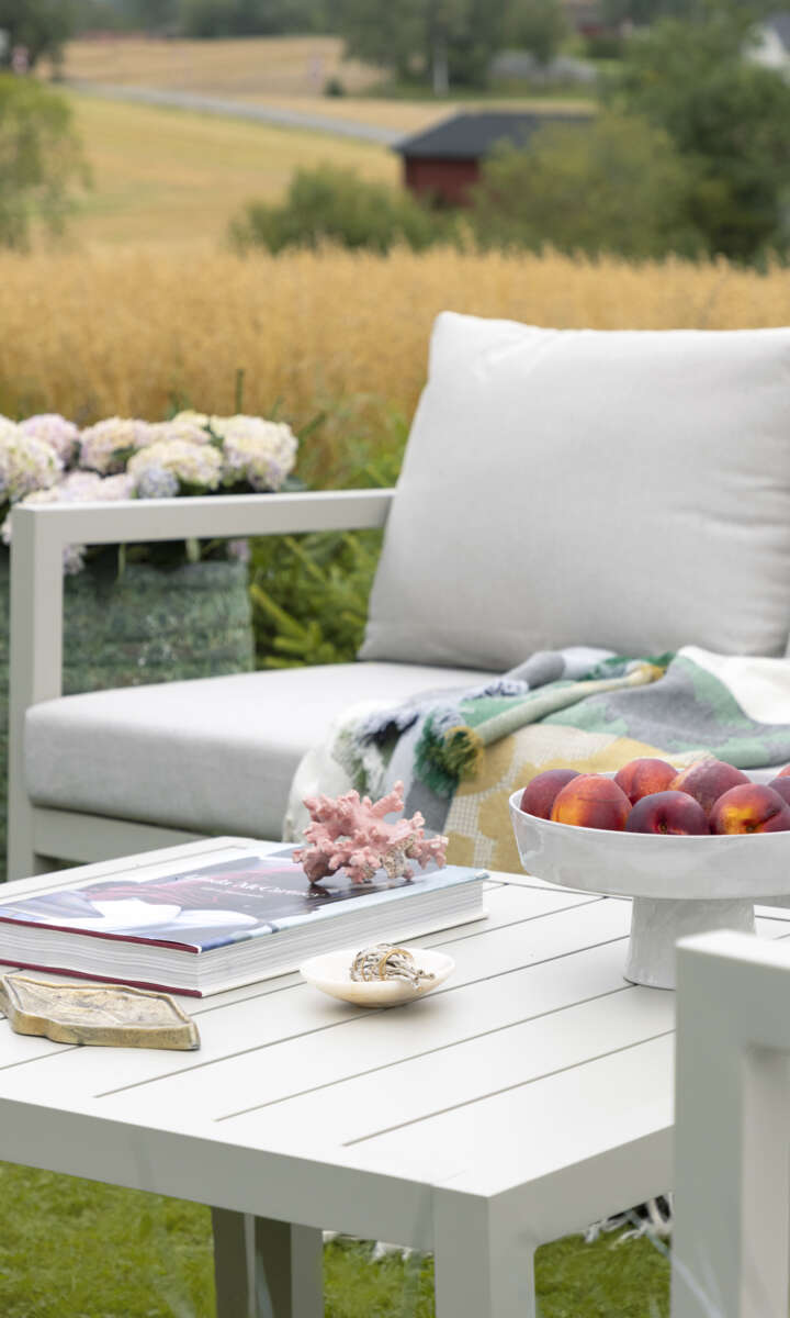 Røst sofagruppe kalk og lys grå vanntette putetrekk