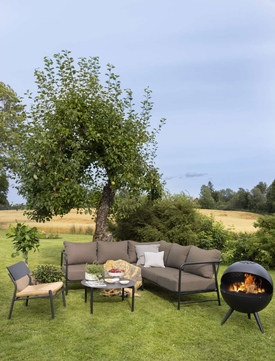 Brevik hjørnegruppe sort og kastanje putetrekk