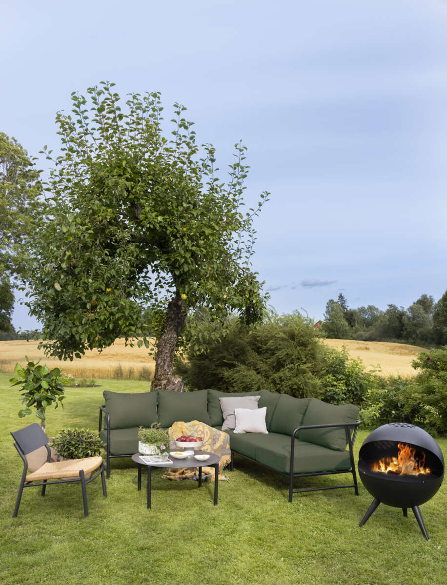 Brevik hjørnegruppe sort og mose putetrekk