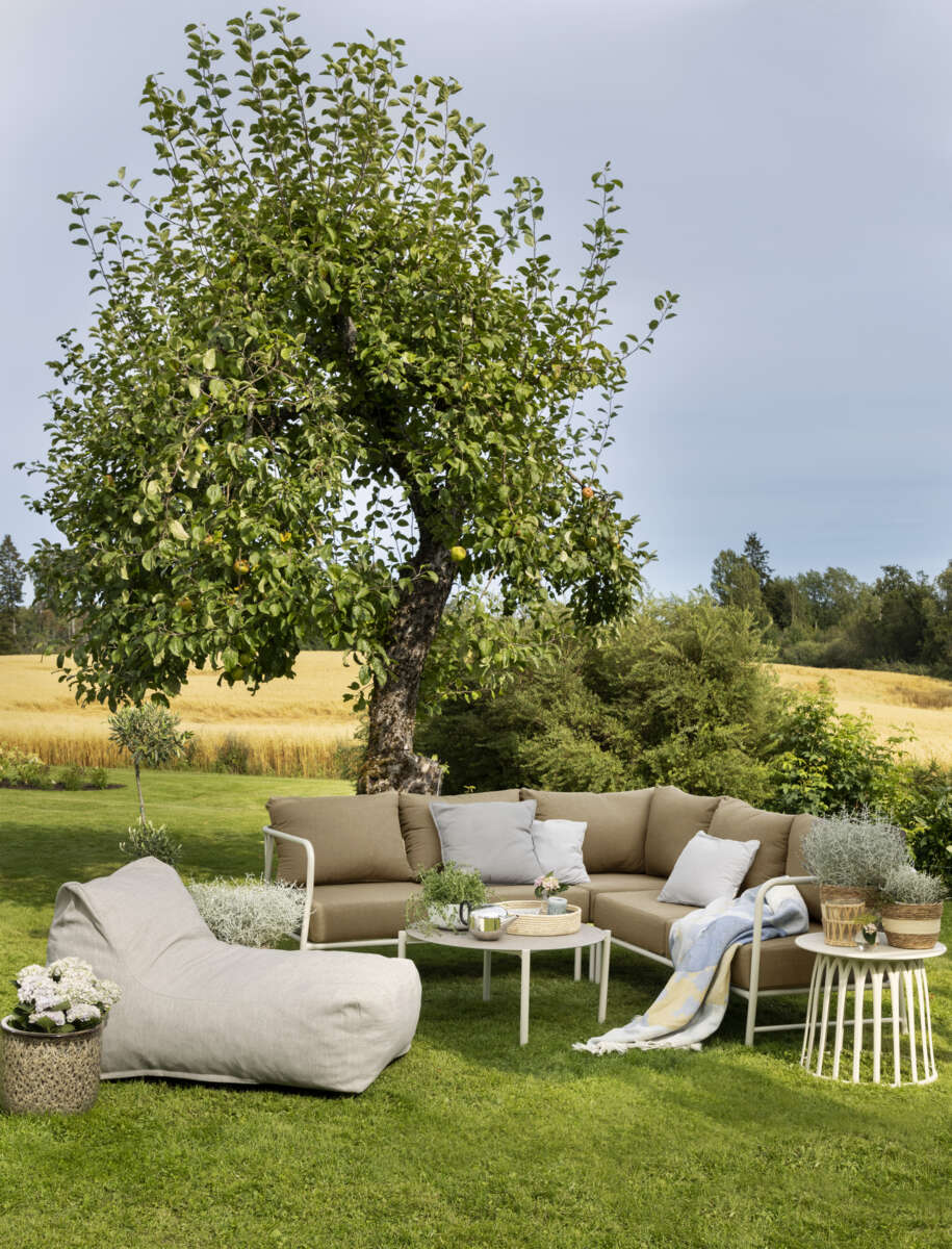 Brevik hjørnegruppe kalk og terrakotta putetrekk