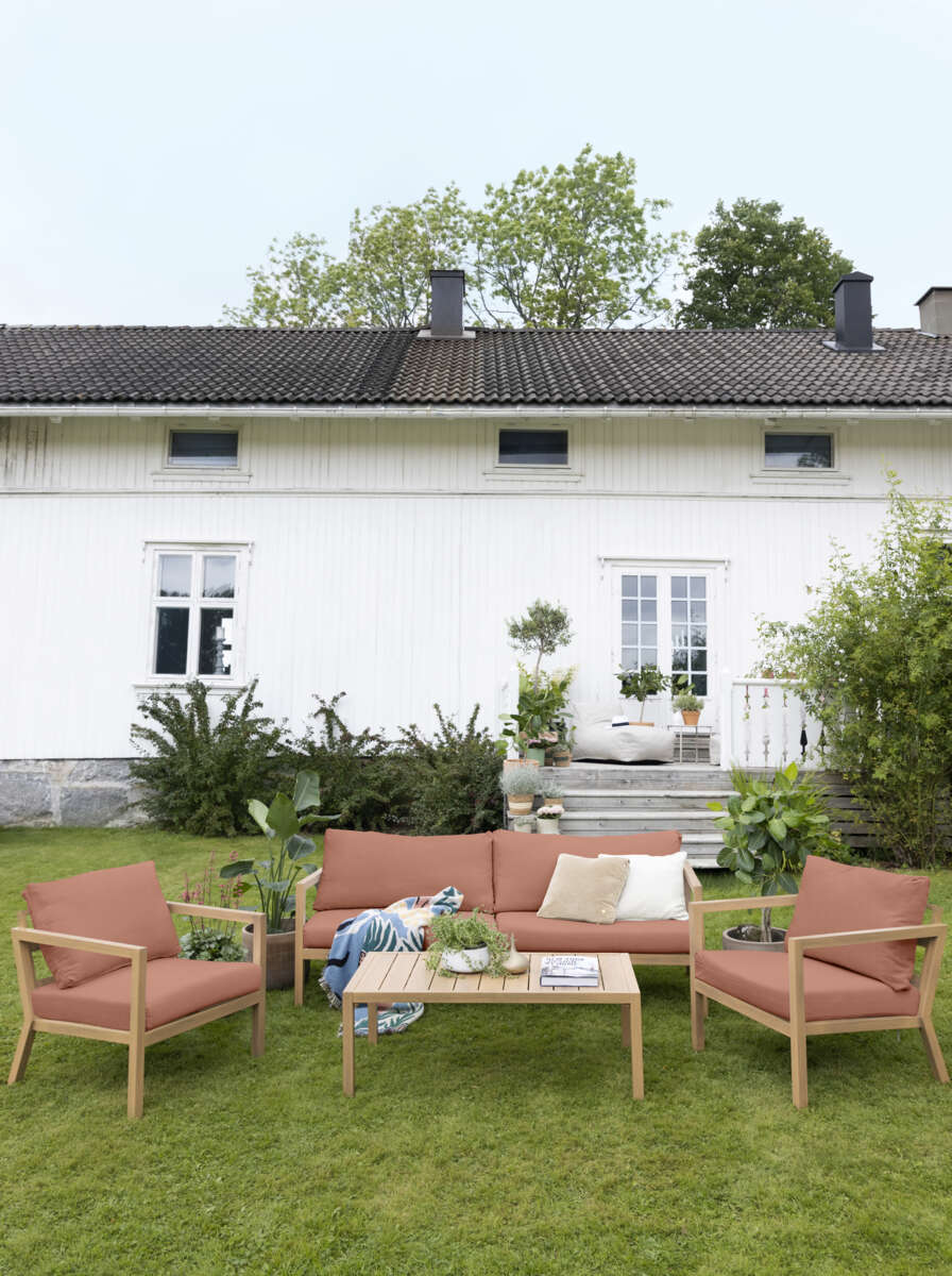 Røst sofagruppe teak og rust vanntette putetrekk