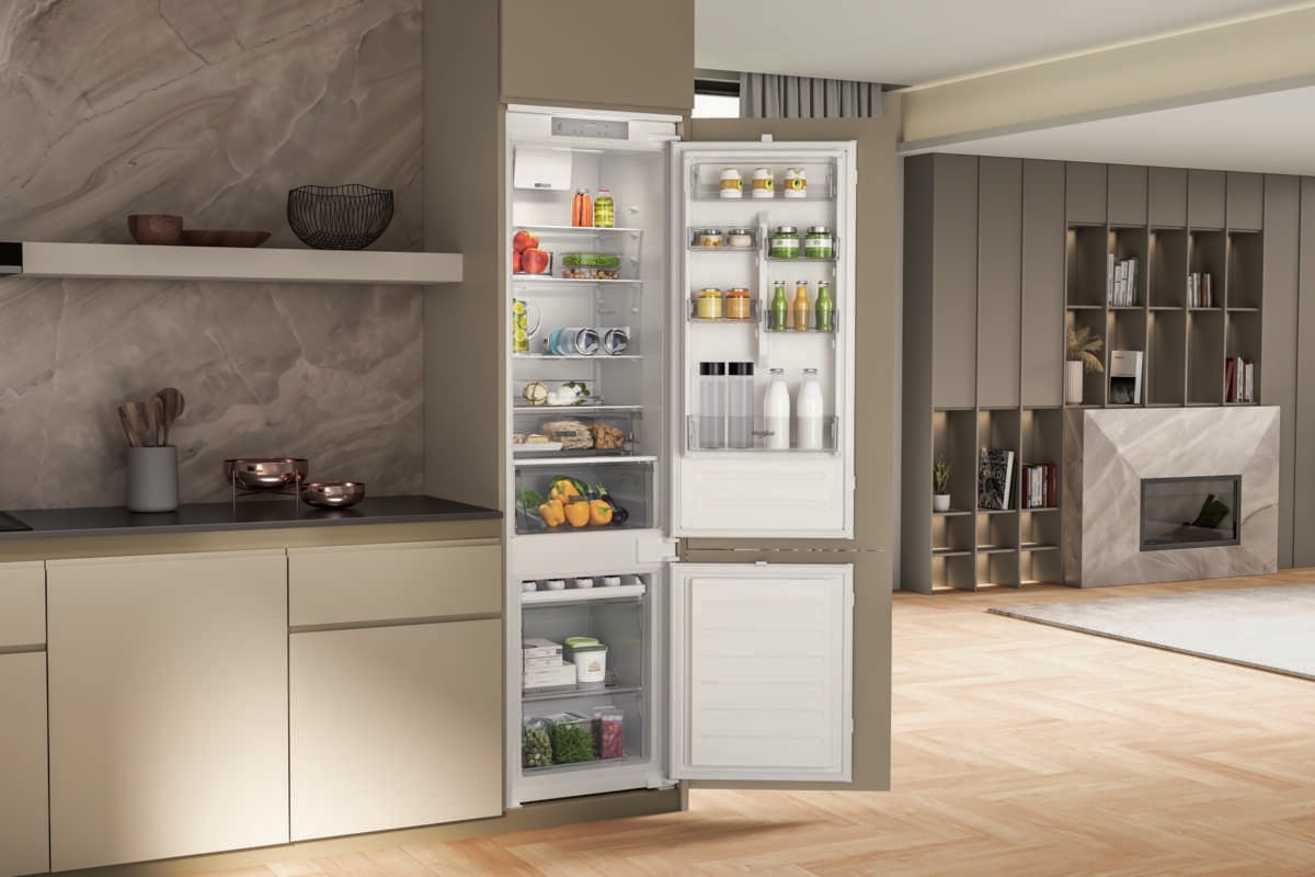 Whirlpool WHC20D023B1SF kombiskap