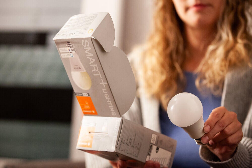 Smart LED pære E27 9W Tunable White
