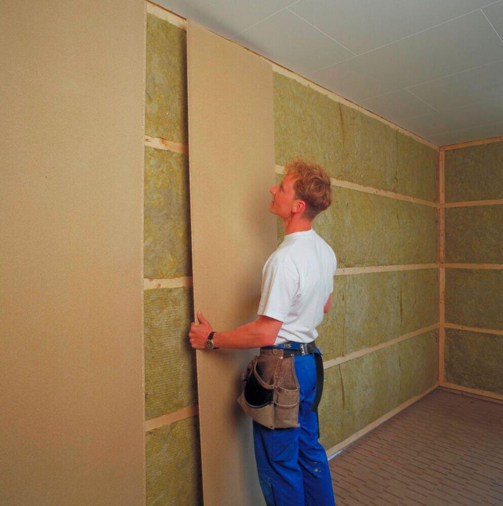 12x1220x2390 mm sponplate vegg