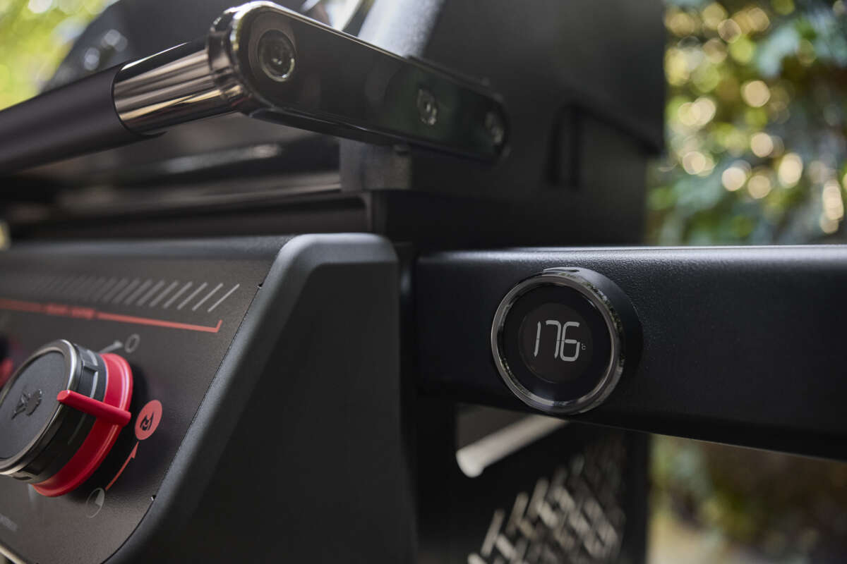 Weber Spirit® EPX-435R Stealth® Edition smart-gassgrill