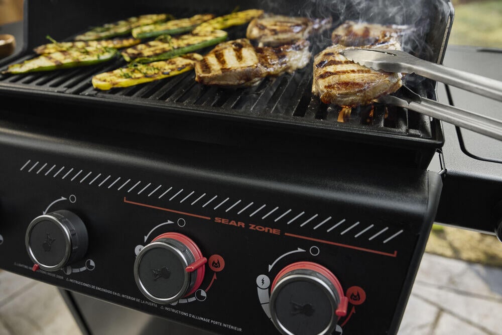 Weber Spirit® EPX-435R Stealth® Edition smart-gassgrill
