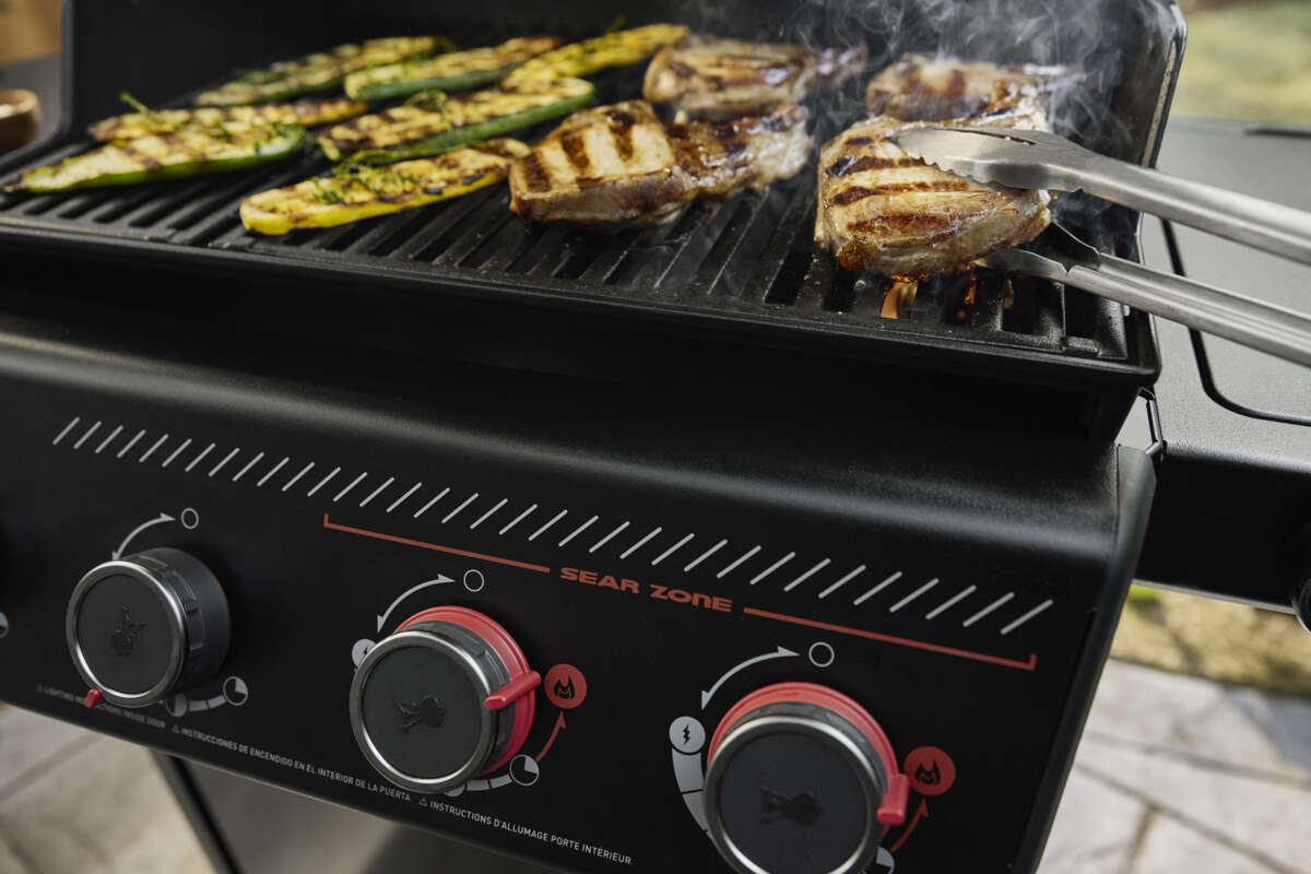 Weber Spirit® EPX-435R Stealth® Edition smart-gassgrill