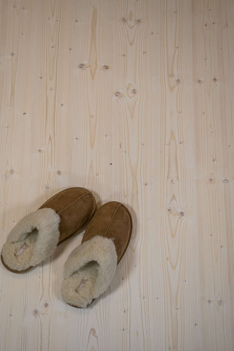 Moelven Arctic Natur gran heltregulv 25x142