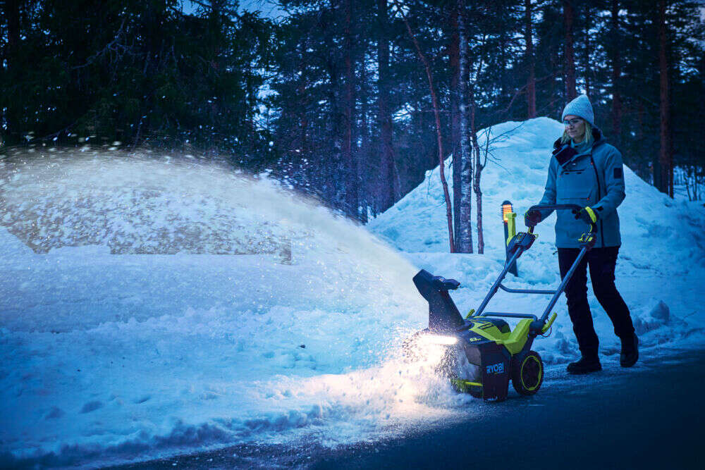 Ryobi Max Power RY36STX53B-180 snøfreser m/batteri