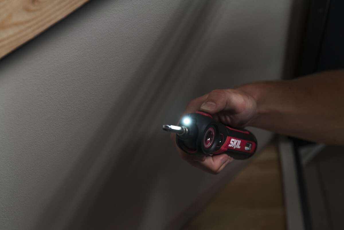 Skil 2714 skrutrekker m/batteri