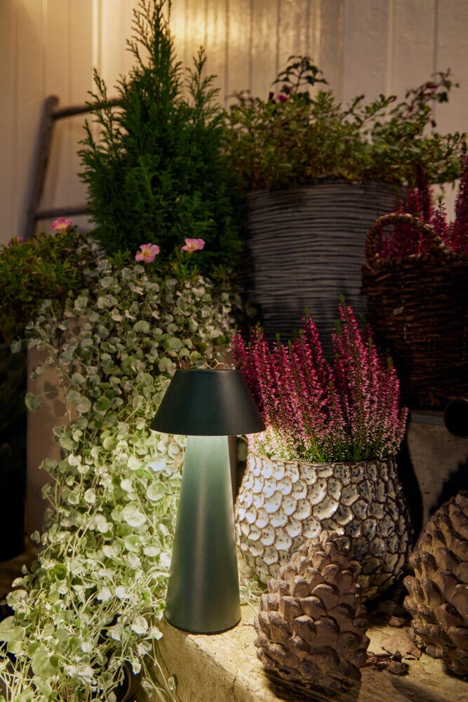 Max oppladbar bordlampe