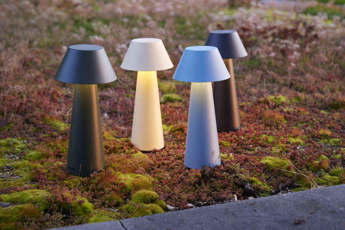 Max oppladbar bordlampe