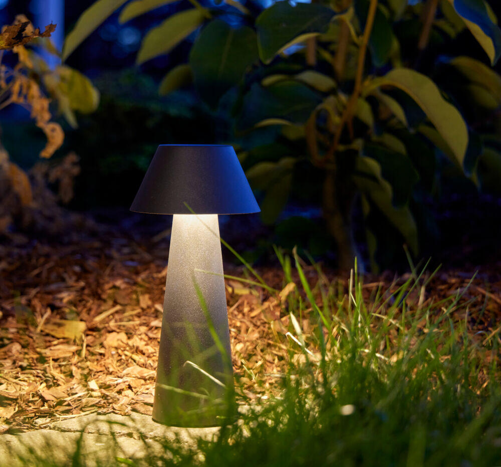 Max oppladbar bordlampe