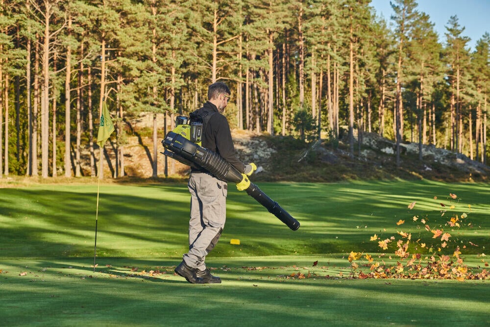 Ryobi Max Power RY36BPXB-0 Whisper™ ryggsekk løvblåser u/batteri