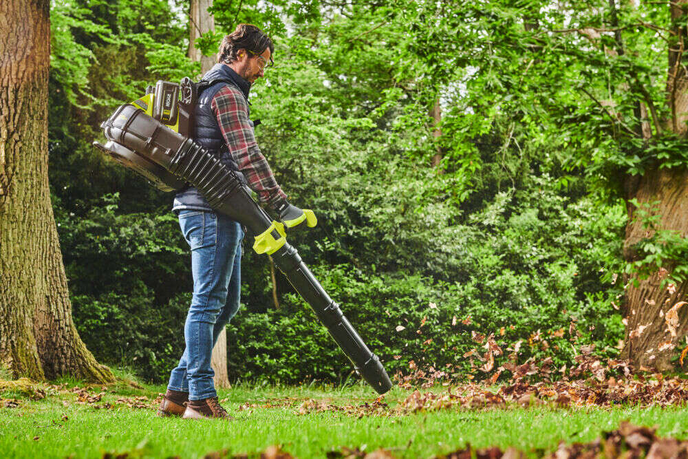 Ryobi Max Power RY36BPXB-0 Whisper™ ryggsekk løvblåser u/batteri