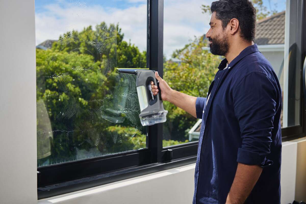 Ryobi ONE+™ RWV18-0 vindusvasker u/batteri