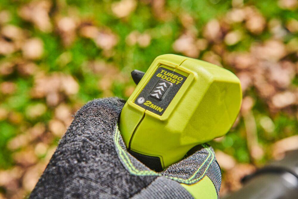 Ryobi Max Power RY36BPXB-0 Whisper™ ryggsekk løvblåser u/batteri