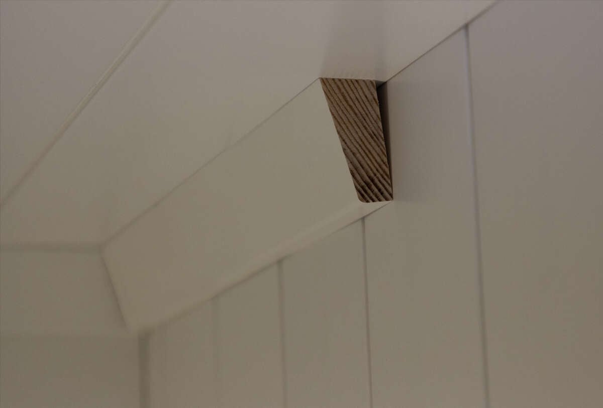 Combiwood 21x45x4400 taklist rund malt