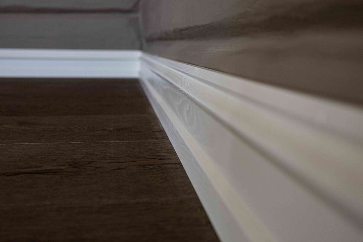 Combiwood 21x95x4400 gulvlist profil malt