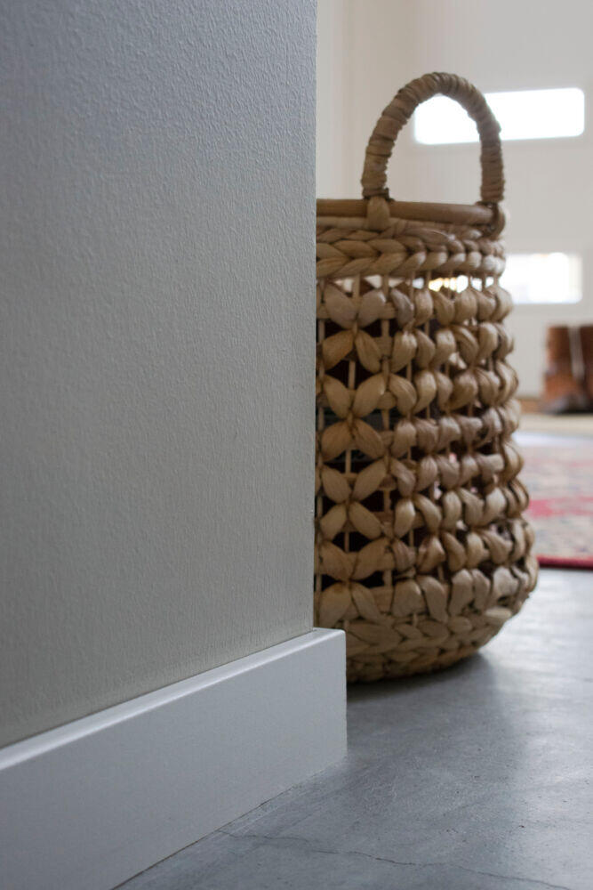 Combiwood 12x69x4400 gulvlist rund malt i Klassisk hvit