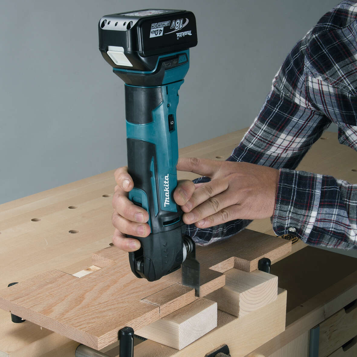 Makita DLX6038T verktøysett m/3 batterier